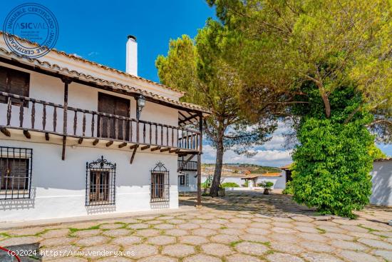 Oportunidad. Majestuosa casa solariega en tierras del Quijote. - CUENCA