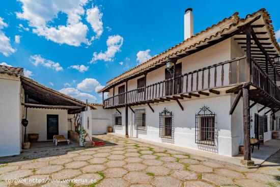 Oportunidad. Majestuosa casa solariega en tierras del Quijote. - CUENCA