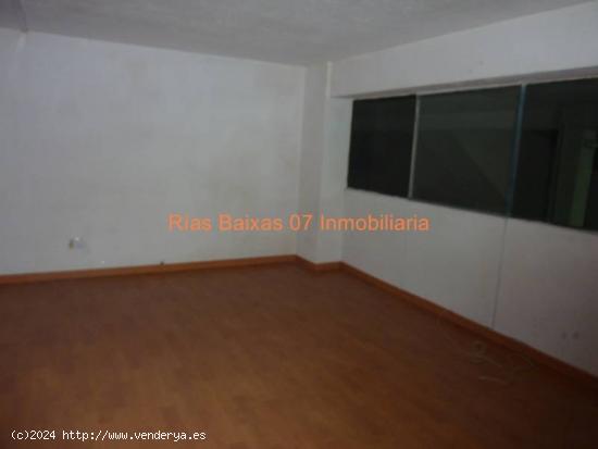 REF 1552 LOCAL 400 m2  CHAPA PINTURA MOS - PONTEVEDRA