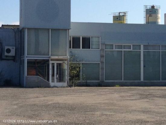 REF 2214 NAVE 1500 m2 NAVE + 1500  m2 CAMPA POLIGONO INDUSTRIAL PORRIÑO - PONTEVEDRA