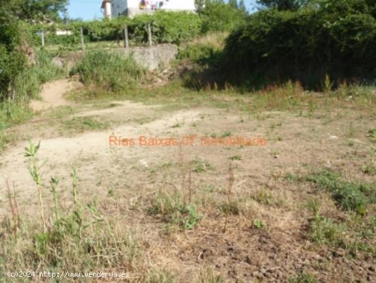 REF 4226 TERRENO ALTO Y SOLEADO 948 m2  AEROPUERTO - PONTEVEDRA