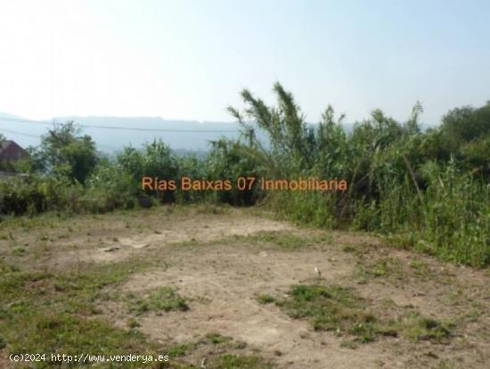 REF 2226 TERRENO ALTO Y SOLEADO 948 m2  AEROPUERTO - PONTEVEDRA