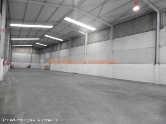 REF 2532 NAVE 1810 m2 CON DOS PLANTAS OFICINAS y 2000 M2 CAMPA CERCA PONTEVEDRA - PONTEVEDRA