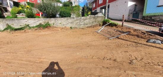 REF 2541 SOLAR CON PROYECTO, LICENCIA  Y VISTAS AL MAR CESANTES (REDONDELA) - PONTEVEDRA