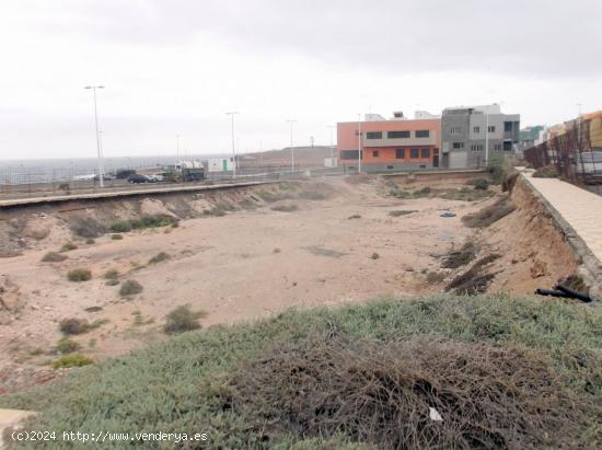 PARCELA URBANA /  COMERCIAL FRENTE AL MAR IDEAL PARA INVERSIÓN - LAS PALMAS