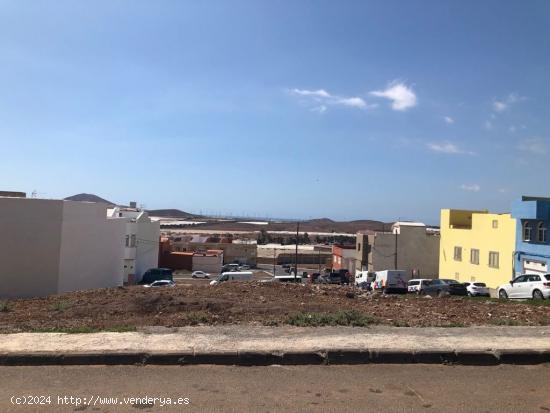 SE VENDE PARCELA HACIENDO ESQUINA EN MONTAÑA LOS VELEZ - LAS PALMAS