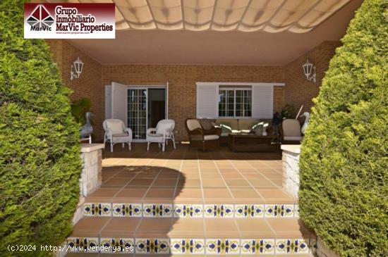 Chalet en La Nucia - ALICANTE