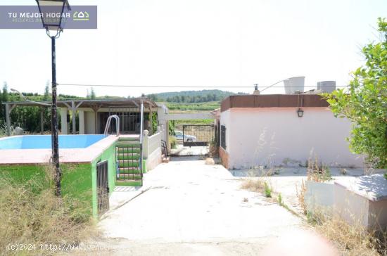 CHALET CON PARCELA DE 3058 M2 CON FINANCIACION HASTA DEL 100% - VALENCIA