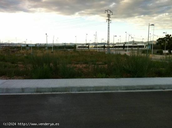 Parcela urbana en el casco urbano, cerca del metro - VALENCIA