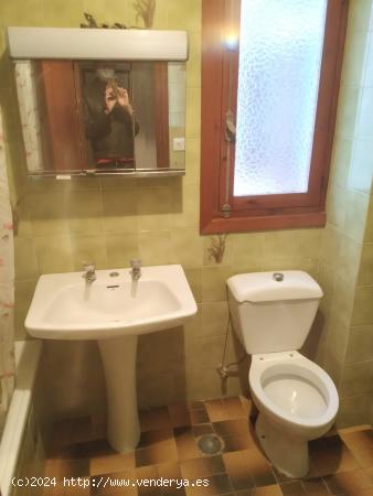 PISO CENTRICO EN ADRA EN VENTA - ALMERIA