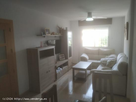 DUPLEX A LA VENTA EN LAS CUATRO HIGUERAS - ALMERIA