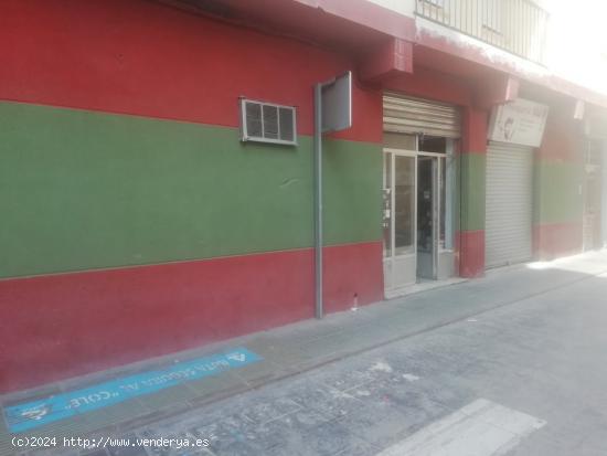 LOCAL COMERCIAL MUY AMPLIO EN ADRA - ALMERIA