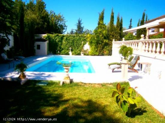 DOS CHALETS DE LUJO EN LA MISMA PARCELA EN PLENO BRILLANTE, CORDOBA - CORDOBA