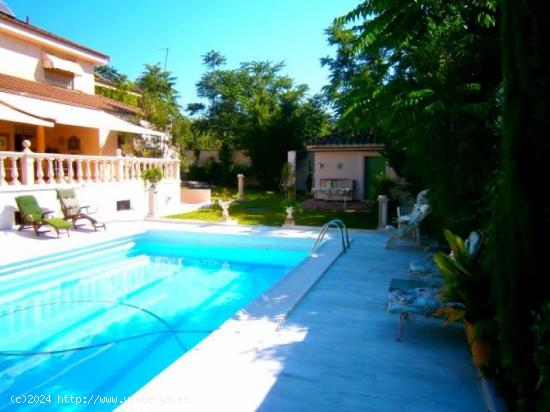 DOS CHALETS DE LUJO EN LA MISMA PARCELA EN PLENO BRILLANTE, CORDOBA - CORDOBA