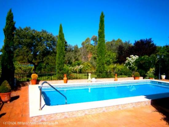 CHALET EN CERRO MURIANO CON IMPRESIONANTES VISTAS AL LAGO. - CORDOBA