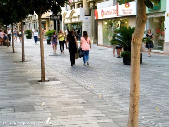  ESTUPENDO LOCAL COMERCIAL EN EL CENTRO DE CÓRDOBA CAPITAL - CORDOBA 