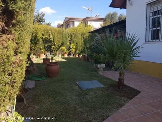 MAGNIFICO CHALET EN ZONA SANSUEÑA, CORDOBA - CORDOBA