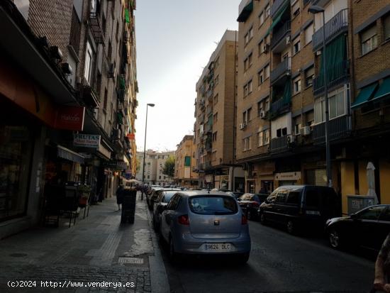 MAGNIFICO LOCAL CERCA DE AVENIDA BARCELONA - CORDOBA