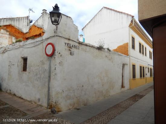 SOLAR EN LA ZONA DE SAN LORENZO, DE CÓRDOBA CAPITAL - CORDOBA