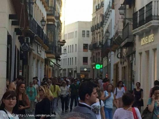 ESTUPENDA COCHERA EN VENTA EN EL CENTRO DE CÓRDOBA - CORDOBA