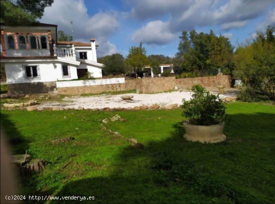 MAGNÍFICO CHALET CON LICENCIA TURÍSTICA EN LAS JARAS, CÓRDOBA - CORDOBA