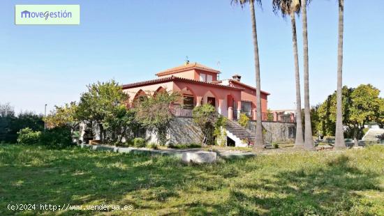 VENTA DE CHALET EN EL BOSQUE - CADIZ