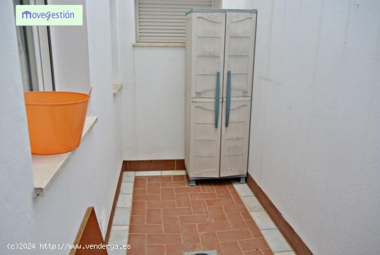 APARTAMENTO EN PRIMERA PLANTA - CADIZ