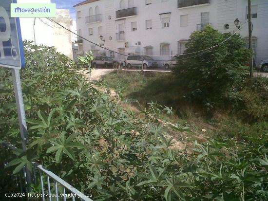 SOLAR EN ARCOS DE LA FRONTERA - HUELVA