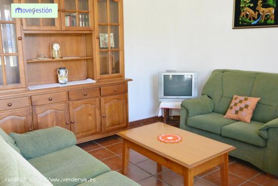 VENTA DE CASA CON TERRENO - CADIZ