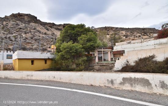 EDIFICACIÓN DE 2 PLANTAS EN CASTELL DEL REY, CON VISTAS AL MAR - ALMERIA