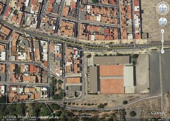 VENTA LOCAL COMERCIAL EN ESQUINA ZONA BULEVAR DE EL ALQUIAN - ALMERIA