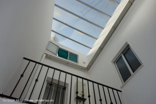 CASA 178 m2, 4 DORMITORIOS, GARAJE,  PRÓXIMA A CENTRO  - SEVILLA