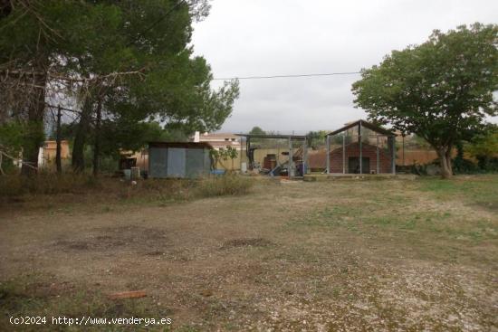 Parcela urbanizable con luz y agua en Casa Salses - Ontinyent - VALENCIA