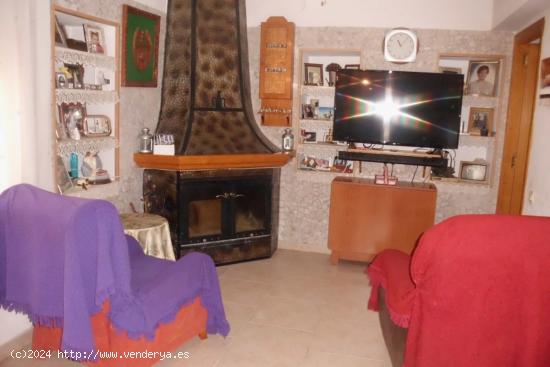 Chalet en Camí la Font - Ontinyent - VALENCIA