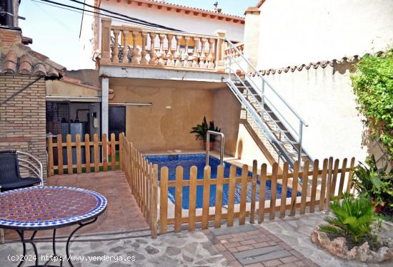 Estupenda casa rural en El Palomar - VALENCIA