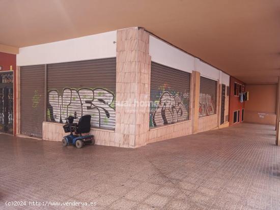 Local comercial, Colonia Madrid, 100 m2, diáfano, hace esquina. - ALICANTE