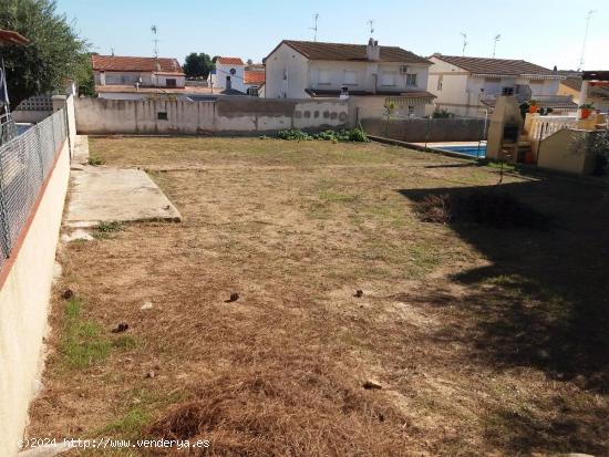  Solar de 500 m2 para construir 1 casa unifamiliar - TARRAGONA 