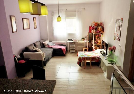 BONITO LOFT EN LOS MOLINOS  PARA ENTRAR A VIVIR CON ORIENTACIÓN SUR - ALMERIA