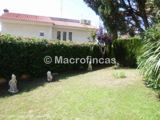 Chalet-pareado en Segur de Calafell. - TARRAGONA