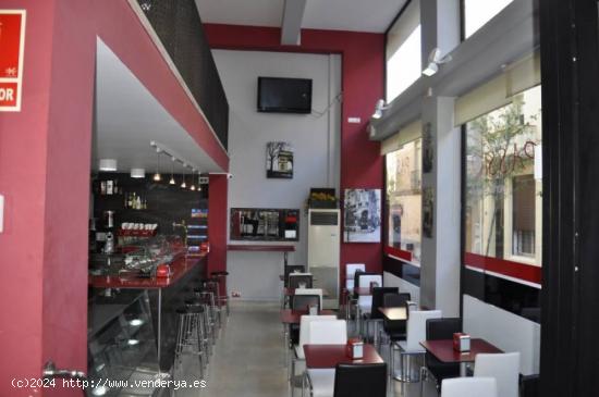 PRECIOSA Y ACOGEDORA CAFETERIA - PASTELERIA  EN EL CENTRO DE EL VENDRELL EN FUNCIONAMIENTO - TARRAGO