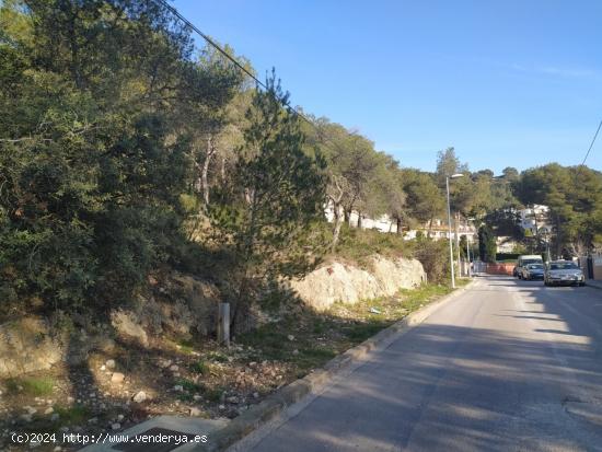 TERRENO URBANO DE 971M2 EN CALAFELL URBANIZACIÓN MAS ROMEU - TARRAGONA