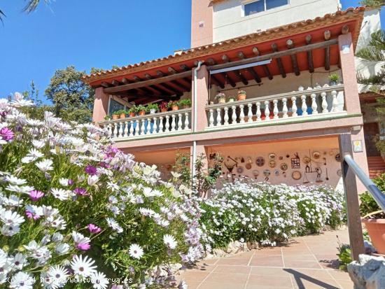 CASA CON PISCINA Y VISTAS AL MAR EN BARONIA DEL MAR - BELLVEI - TARRAGONA