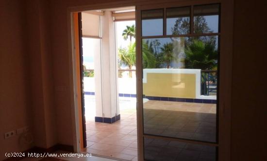 Chalet de lujo 168m2, con Apartamento integrado, piscina propia y vistas a La Gomera - SANTA CRUZ DE