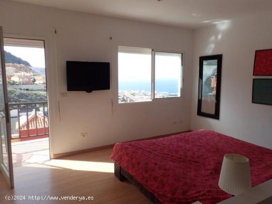 Torviscas, vivienda adosada con terraza y vistas a la gomera - SANTA CRUZ DE TENERIFE