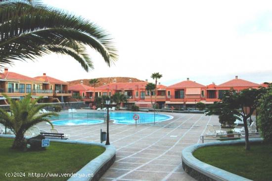 Piso 2 habitaciones con garaje y terraza en costa arona en urbanizacion de lujo. - SANTA CRUZ DE TEN