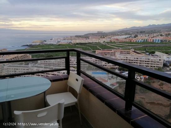 Playa Paraiso. Atico 2 habitaciones con vistas en urbanizacion cerrada de calidad - SANTA CRUZ DE TE