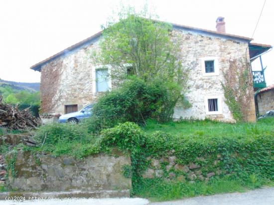 Casa montañesa en Penilla de Villafufre - CANTABRIA