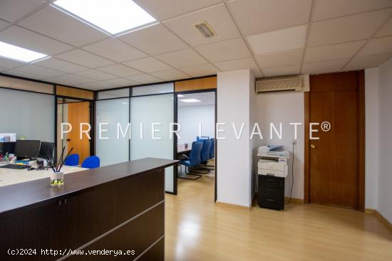 Oficina en venta en Av. Maisonnave, 176 m2. - ALICANTE