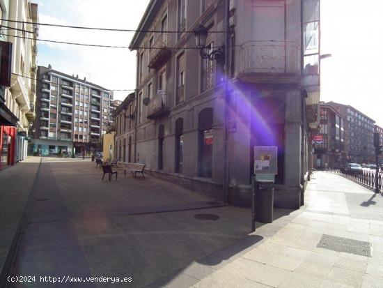 Local comercial en el centro de Torrelavega - CANTABRIA