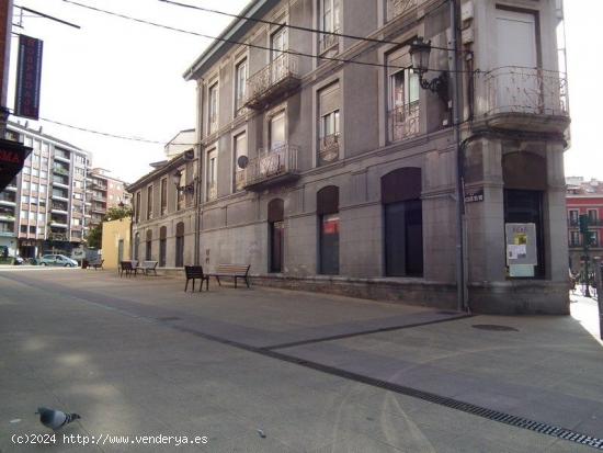 Local comercial en el centro de Torrelavega - CANTABRIA